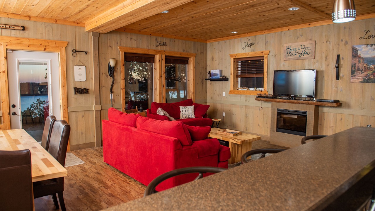 Photo of Livingroom in Belmont
