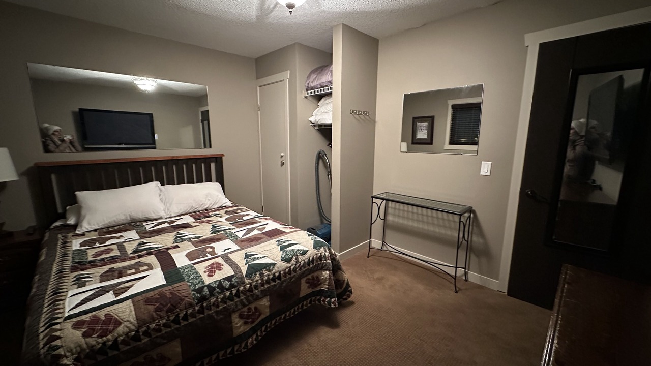Photo of Bedroom in Big White Ski Resort