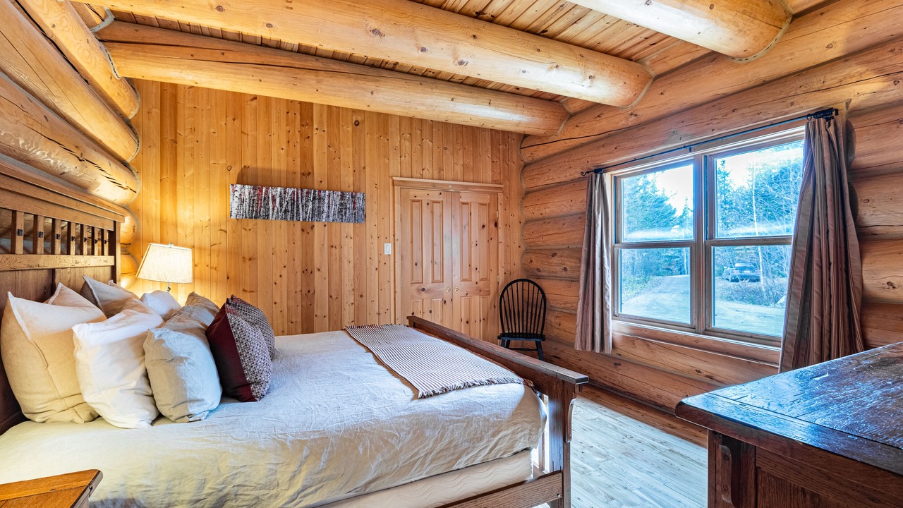 Photo of Bedroom in Mille-Isles