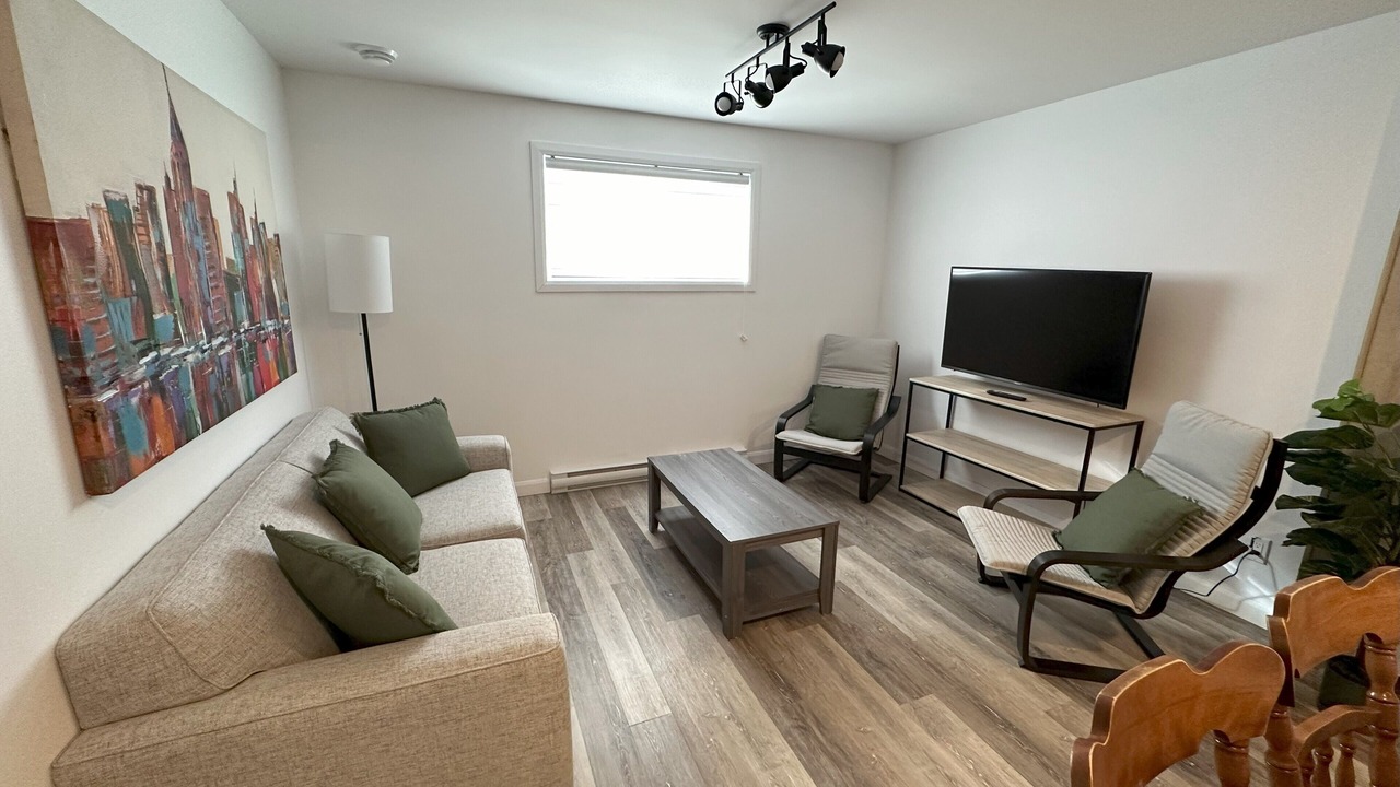 Photo of Livingroom in Petite-Riviere-Saint-Francois