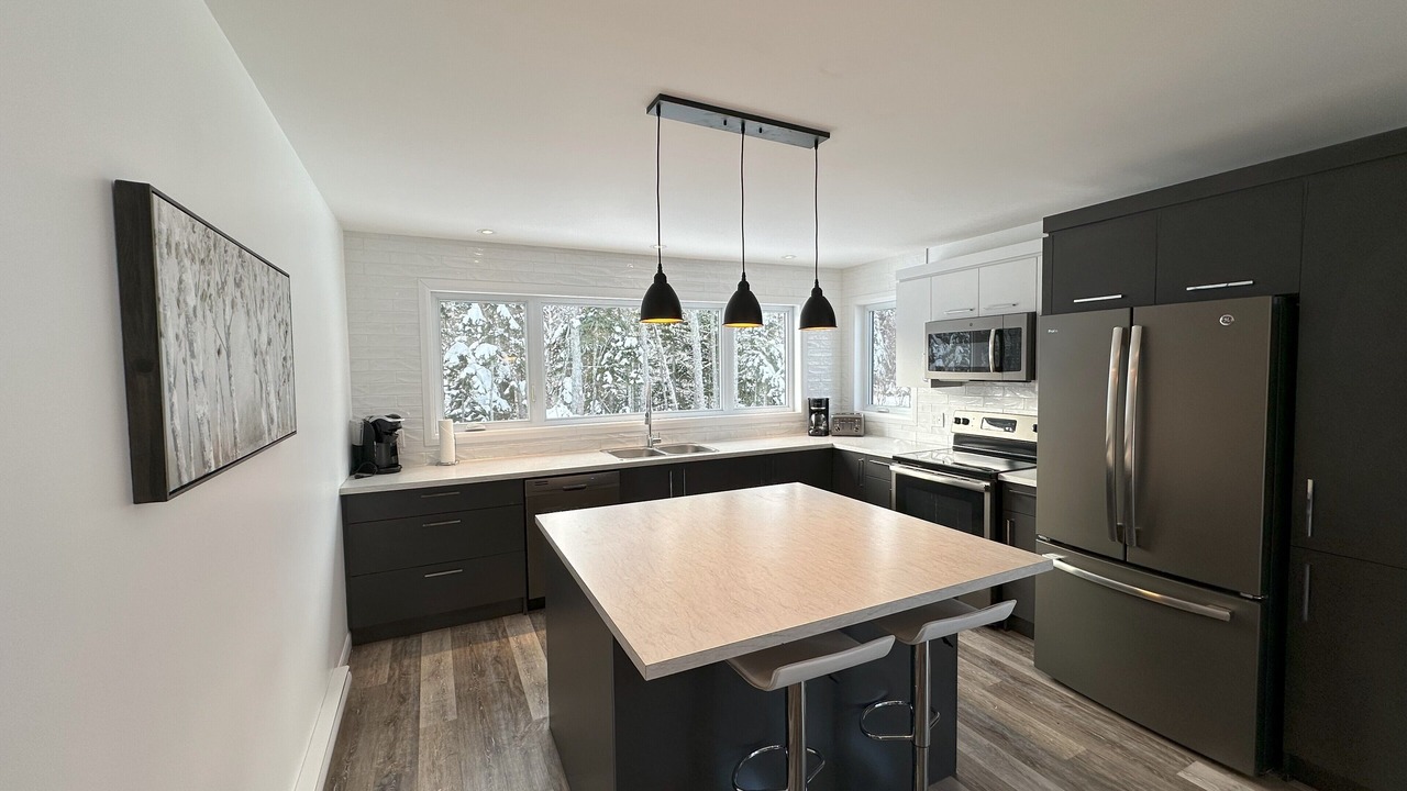 Photo of Kitchen in Petite-Riviere-Saint-Francois