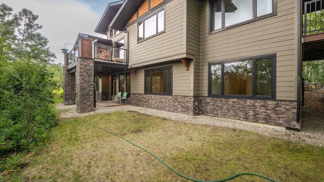 Photo of Outdoor in Springbank