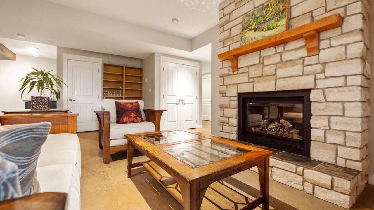 Photo of Livingroom in Springbank