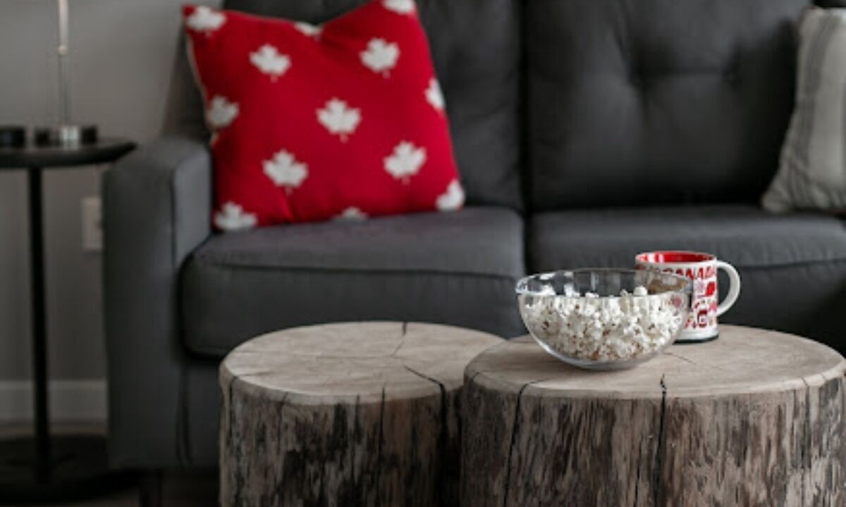 Photo of Livingroom in Colwood