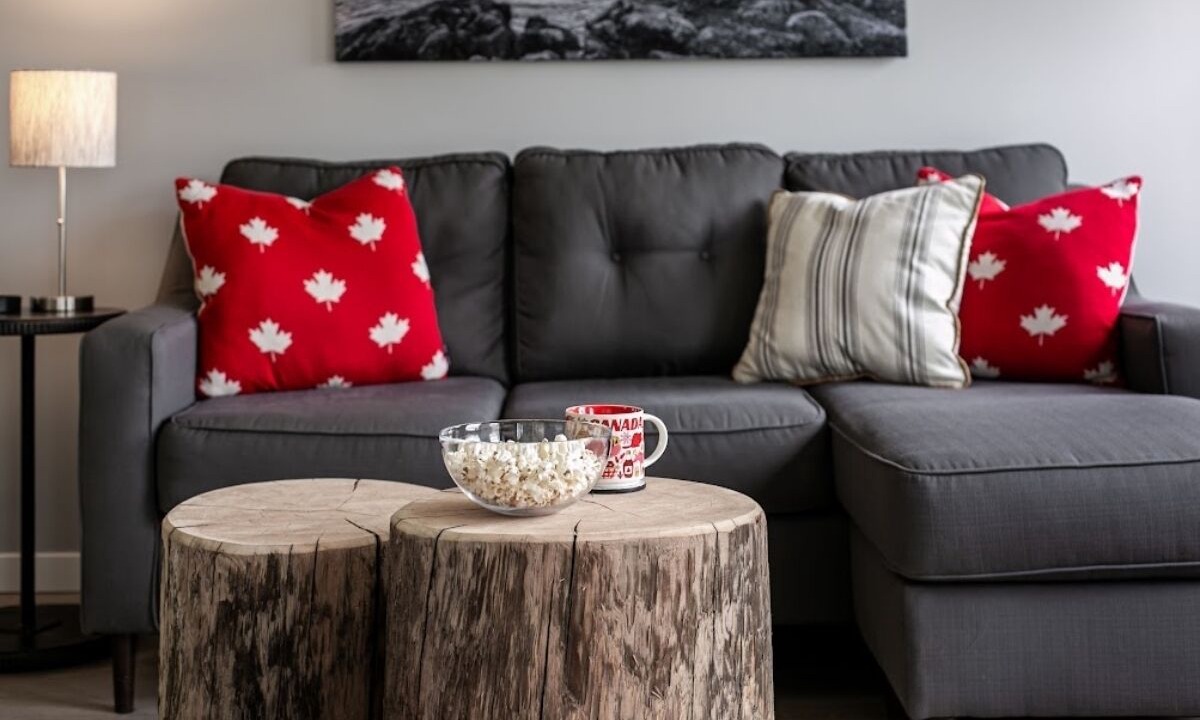 Photo of Livingroom in Colwood