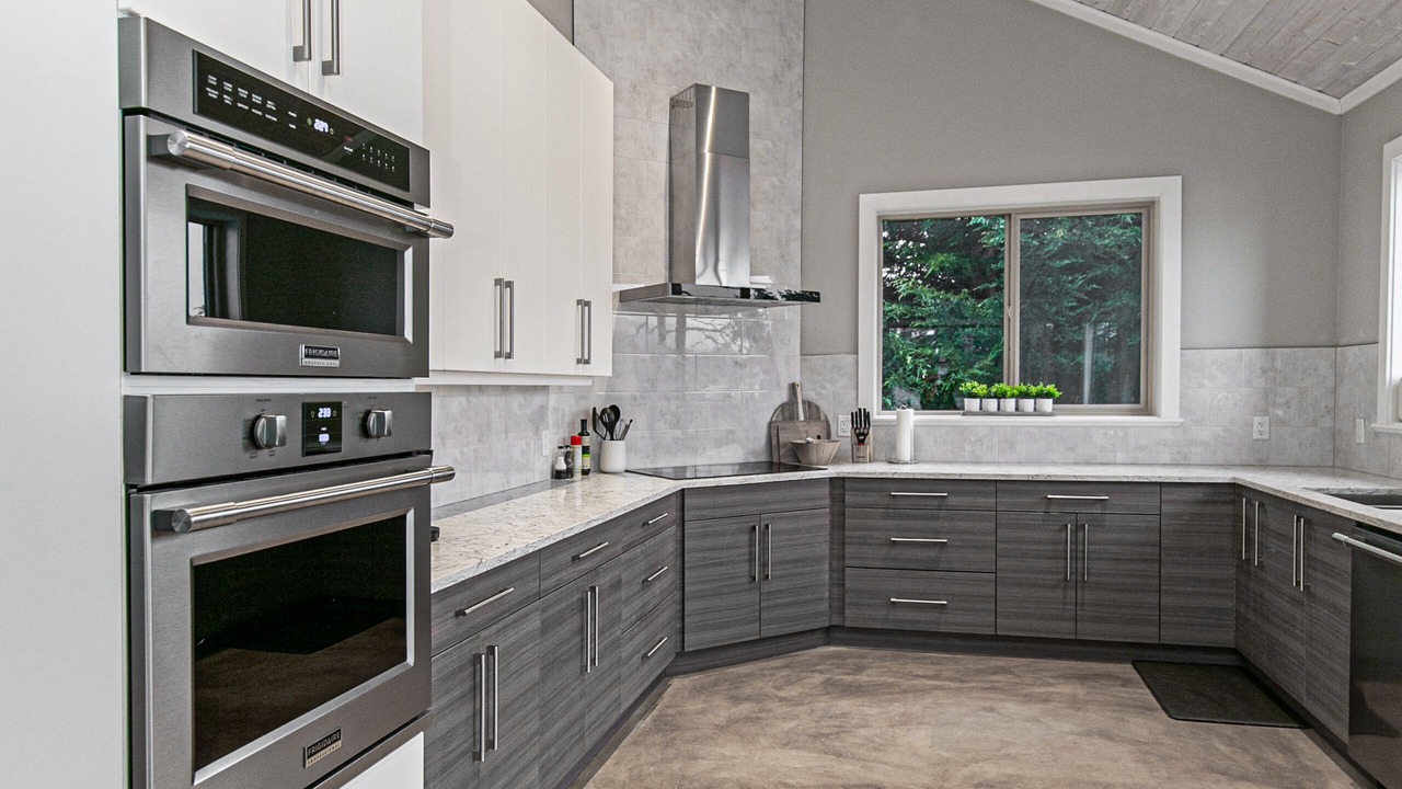 Photo of Kitchen in Juan de Fuca Electoral Area