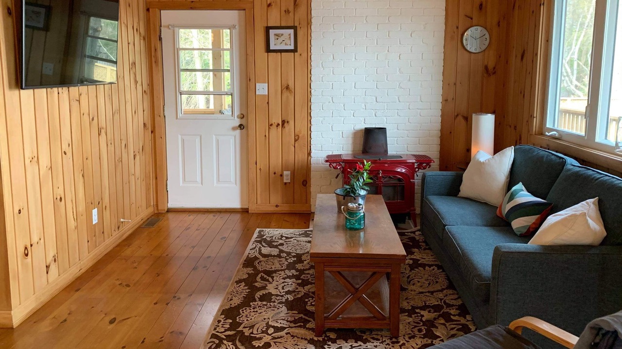 Photo of Livingroom in Lanark Highlands