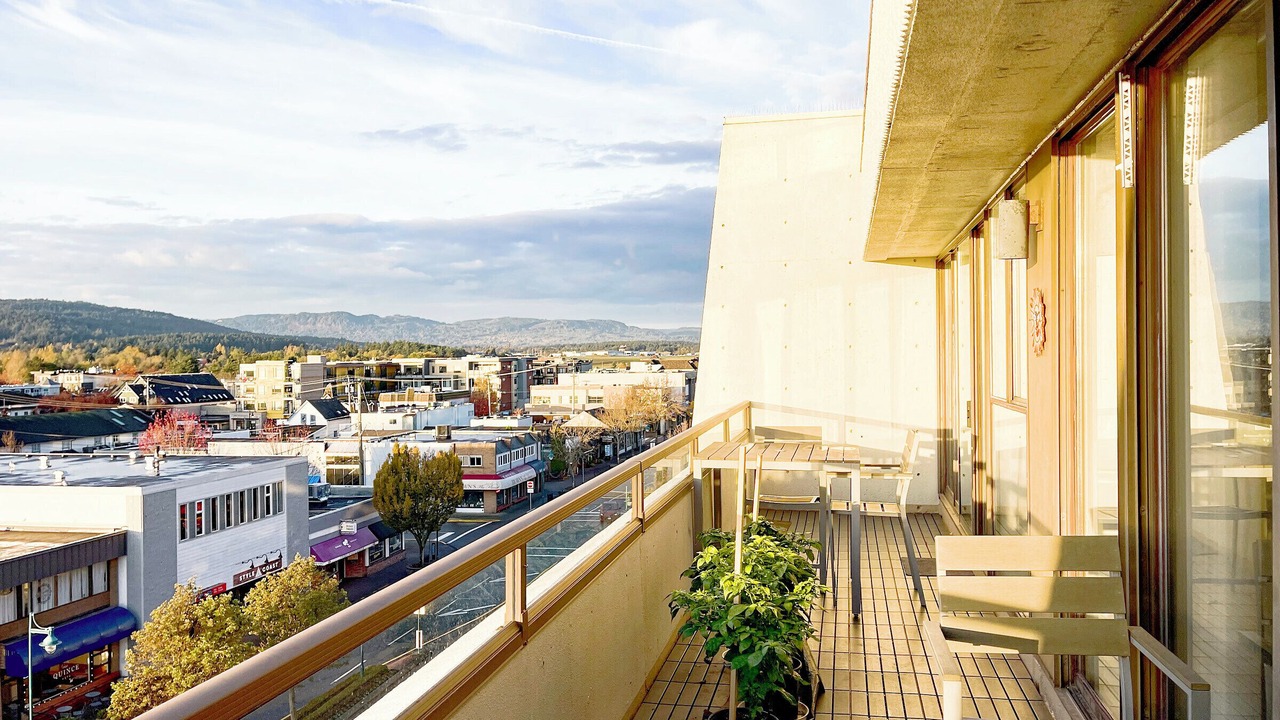 Photo of Patio Balcony in Booktown