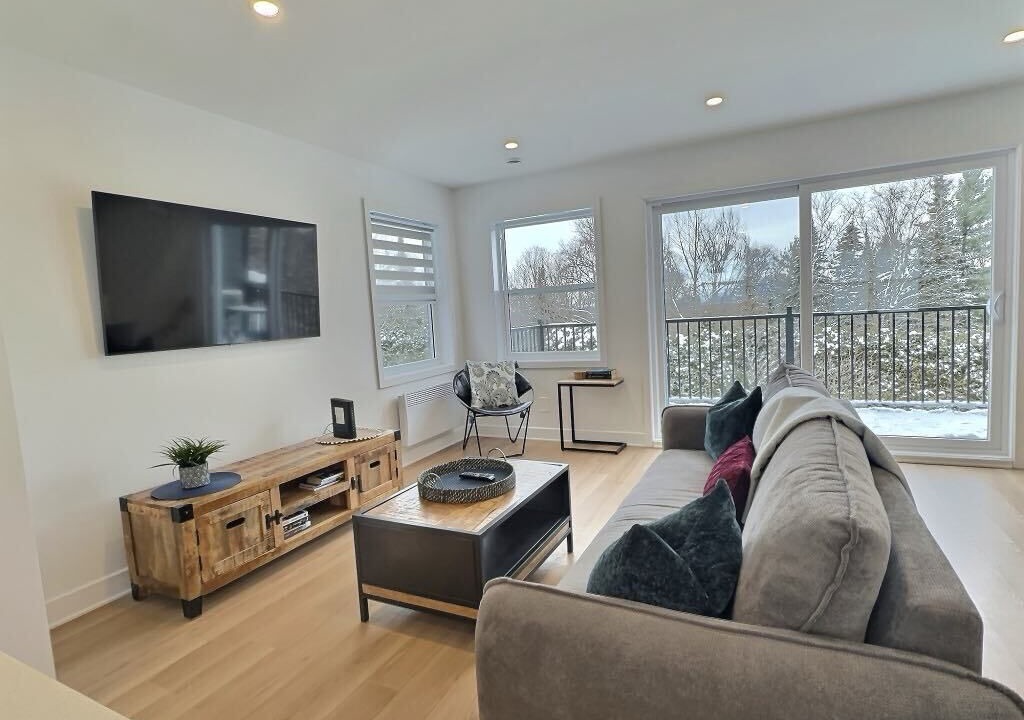 Photo of Livingroom in Saint-Faustin-Lac-Carre