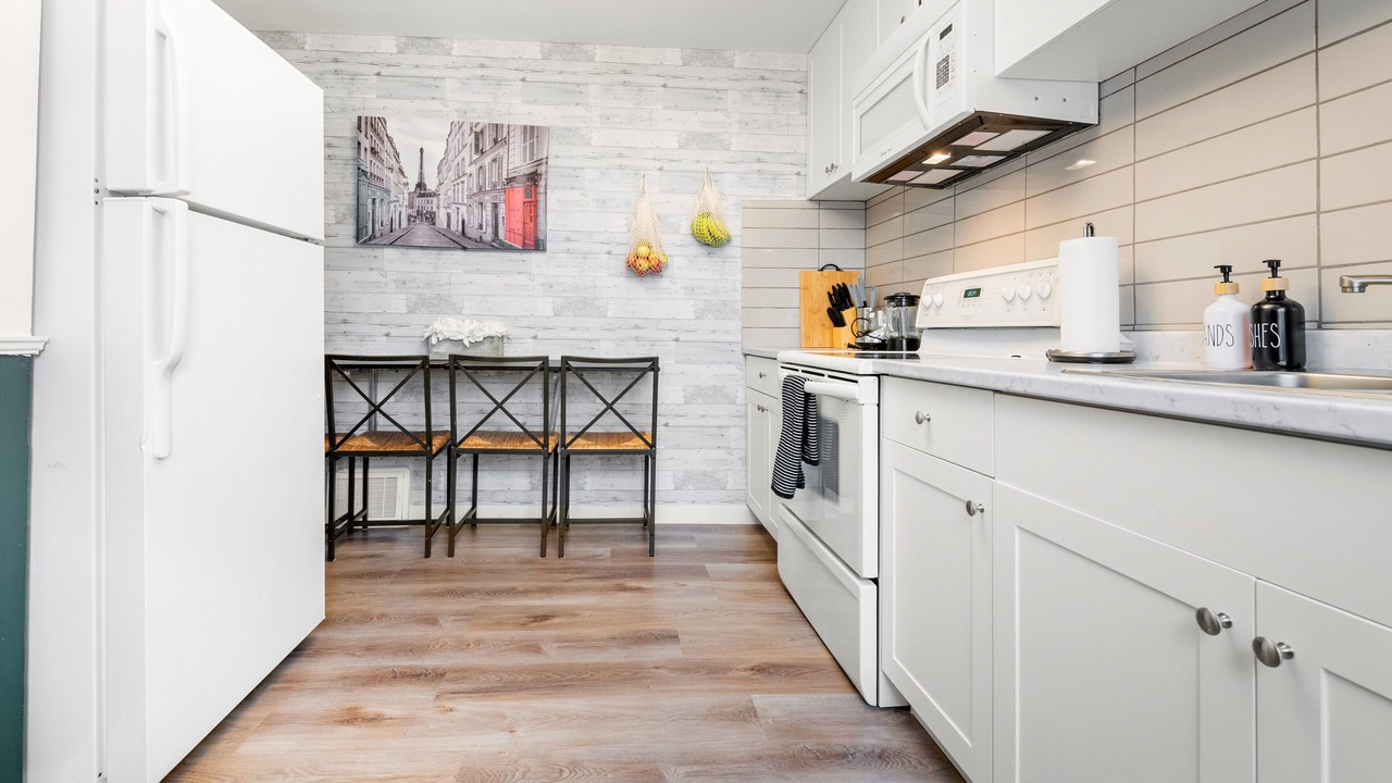 Photo of Kitchen in Jasper Place