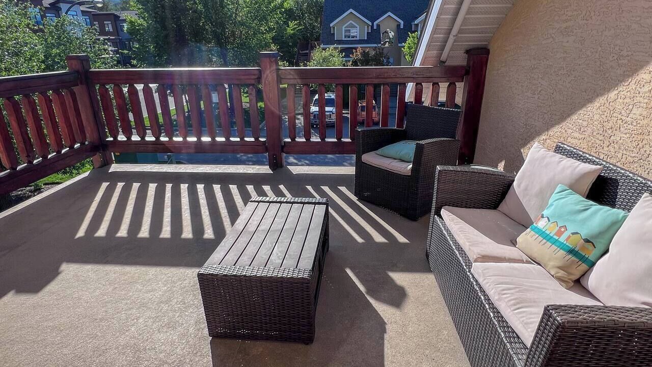 Photo of Patio Balcony in East Kootenay