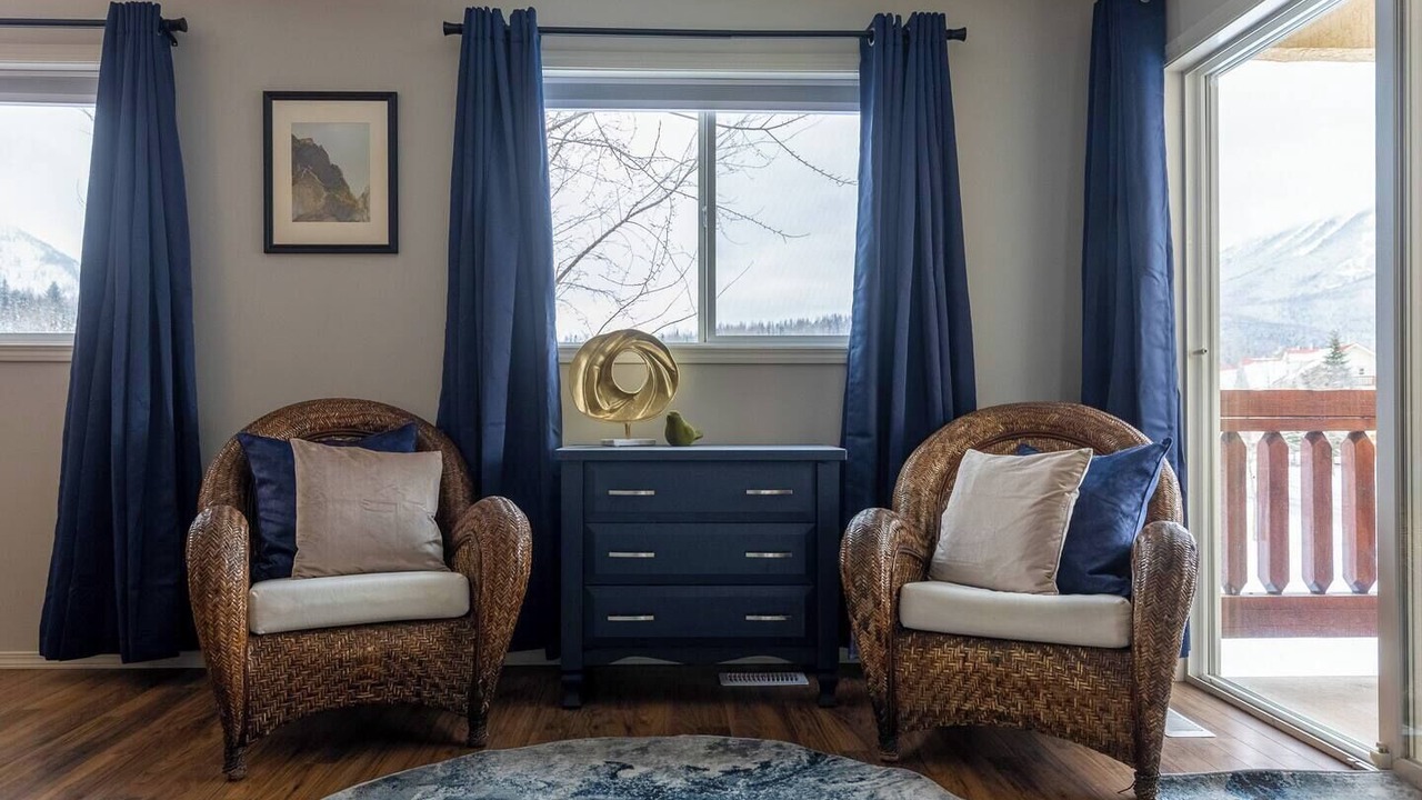 Photo of Livingroom in East Kootenay