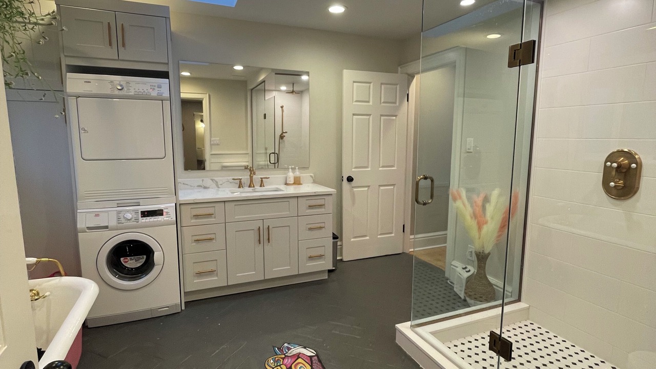 Photo of Bathroom in Alton