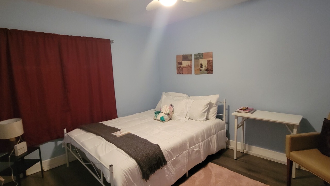 Photo of Bedroom in Welland