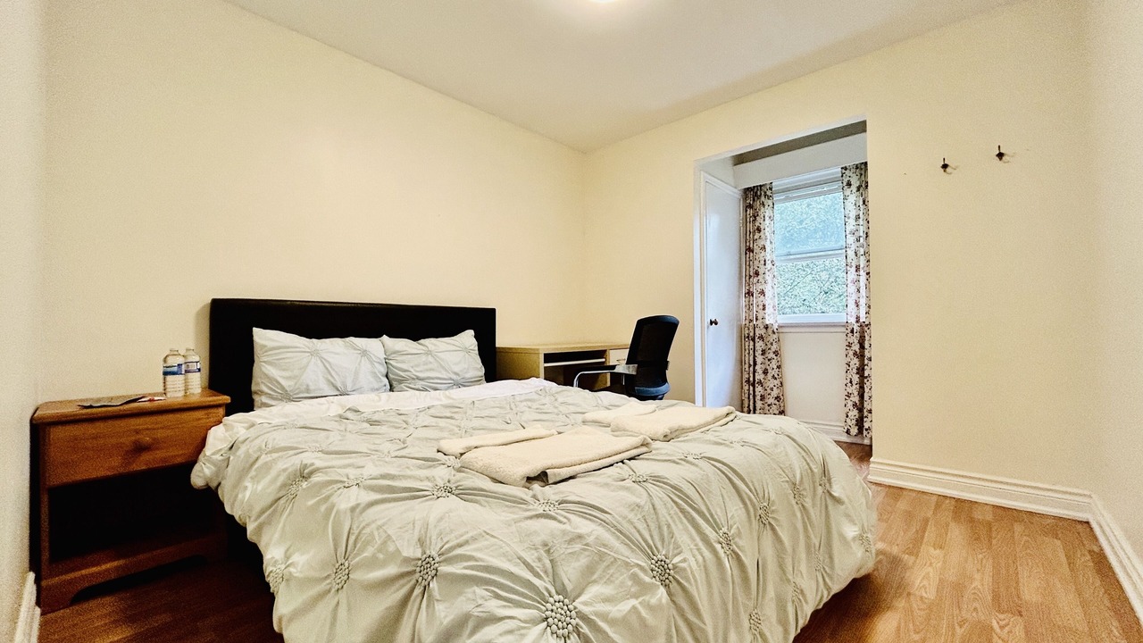 Photo of Bedroom in Willowdale