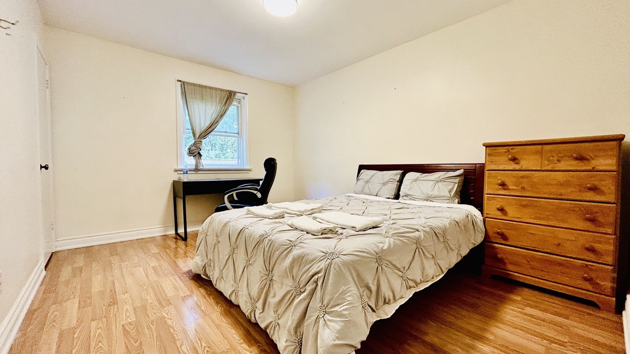 Photo of Bedroom in Willowdale