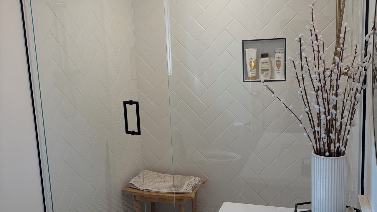 Photo of Bathroom in Saanich East