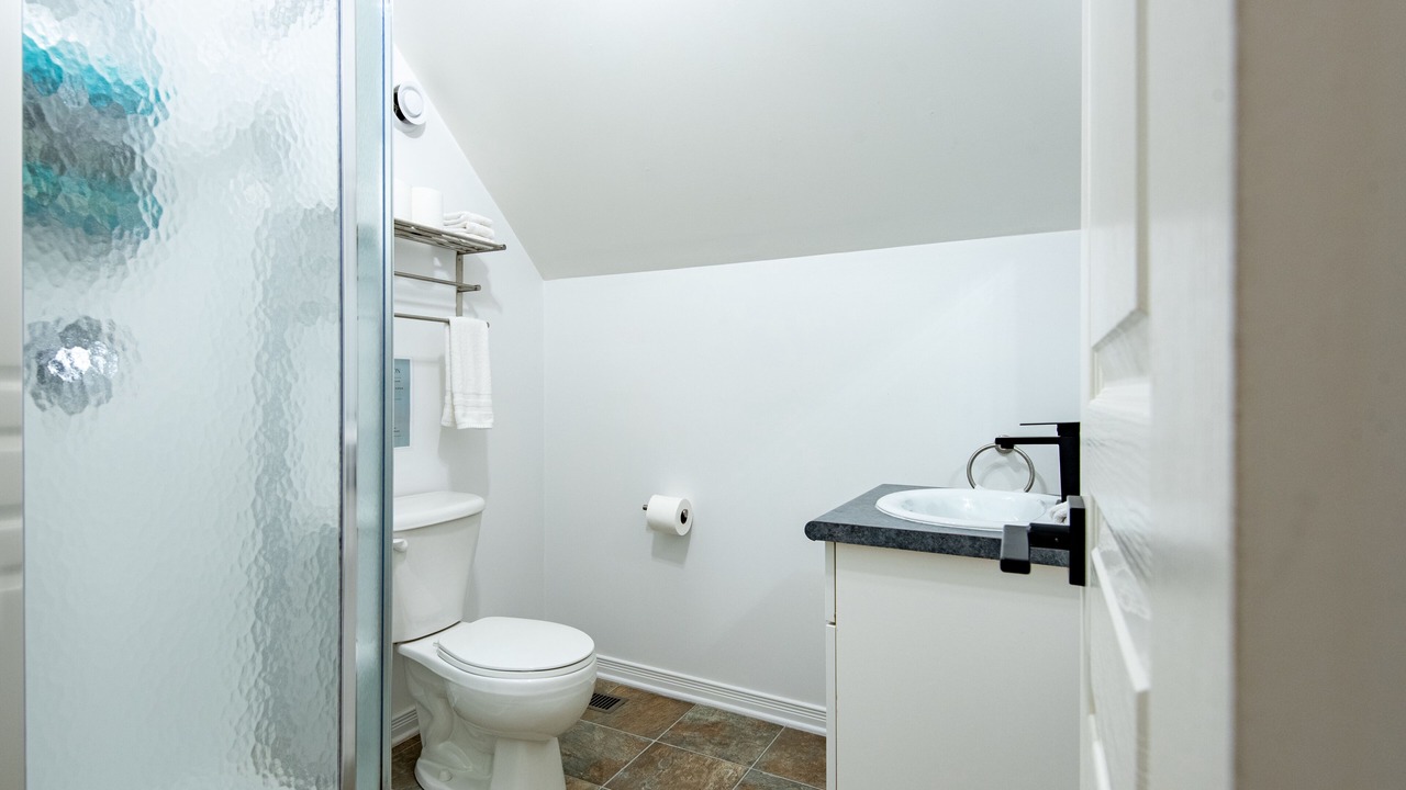 Photo of Bathroom in Tobermory