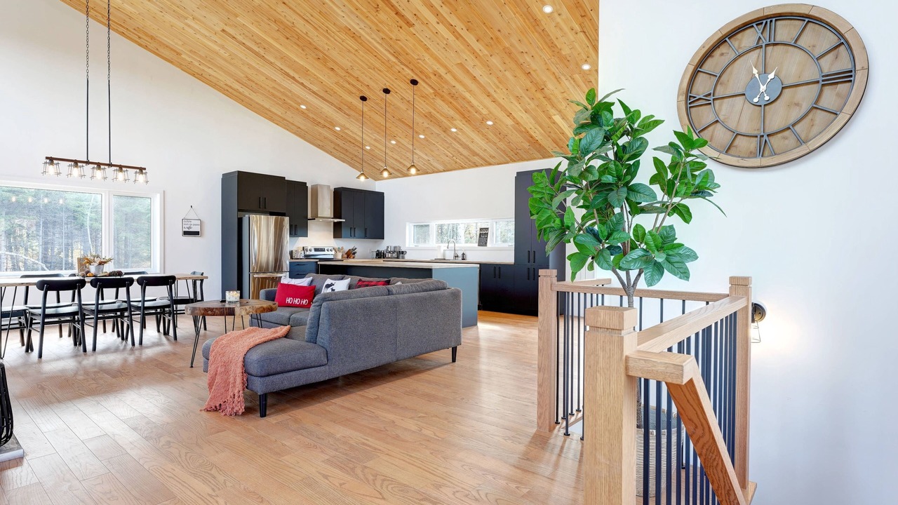 Photo of Livingroom in Saint-Alphonse-Rodriguez