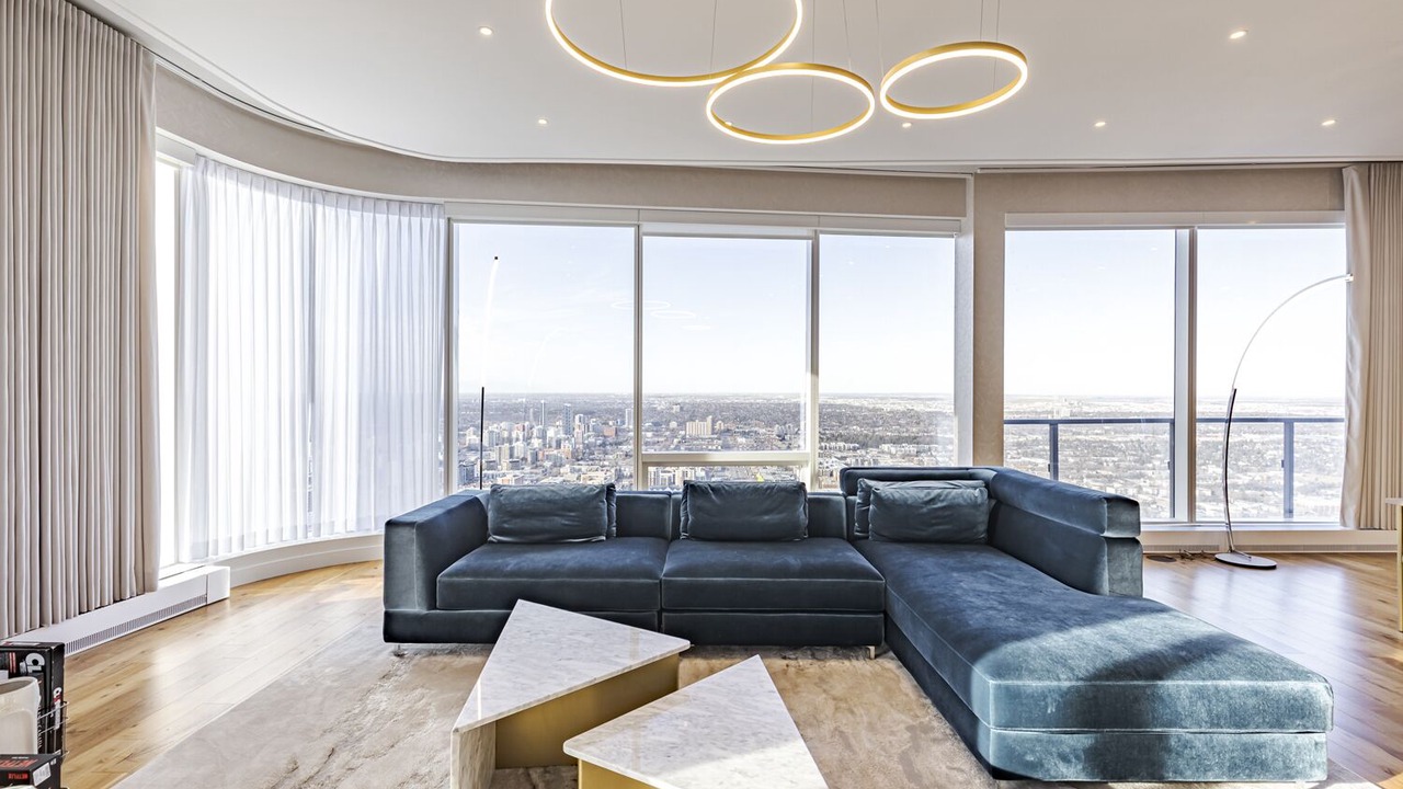 Photo of Livingroom in Downtown Edmonton