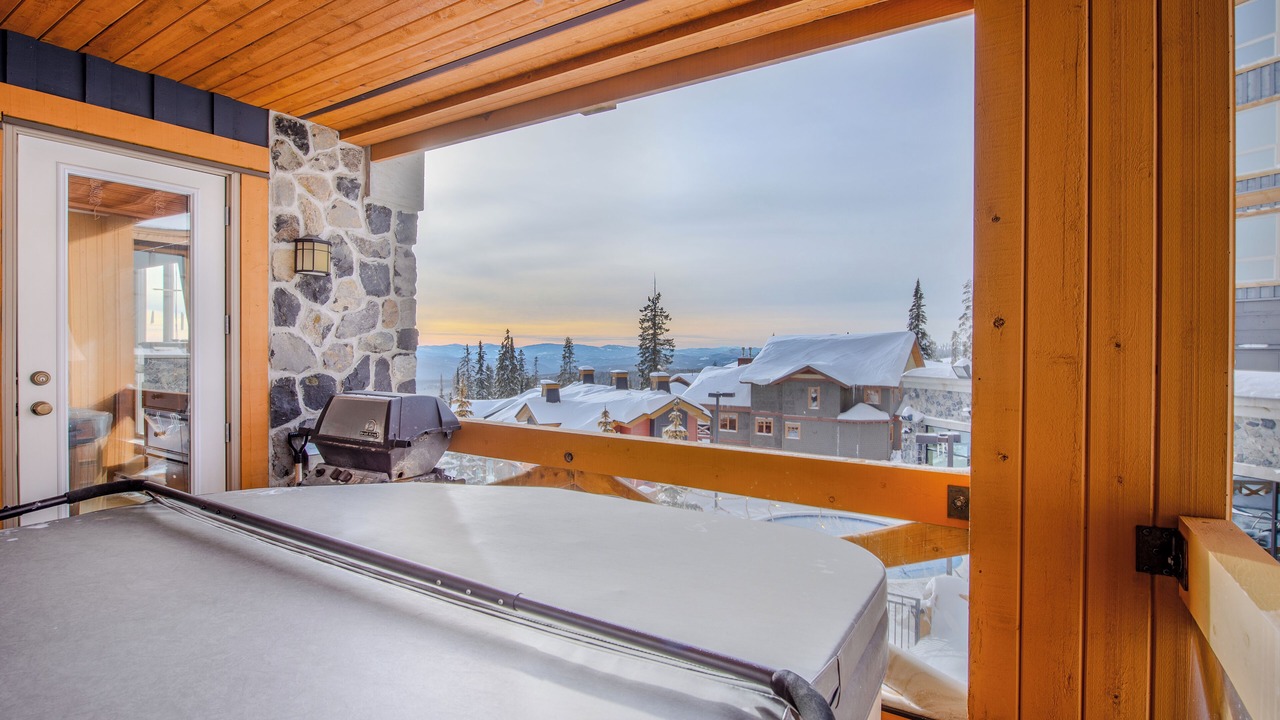 Photo of Patio Balcony in Big White Ski Resort