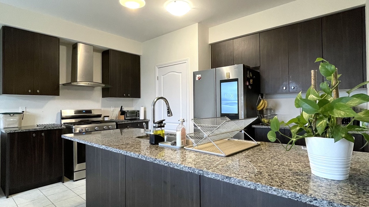 Photo of Kitchen in Thorold