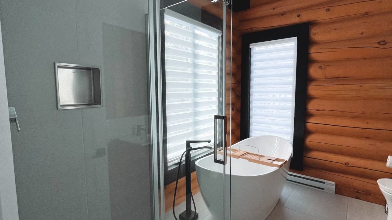 Photo of Bathroom in Saint Come