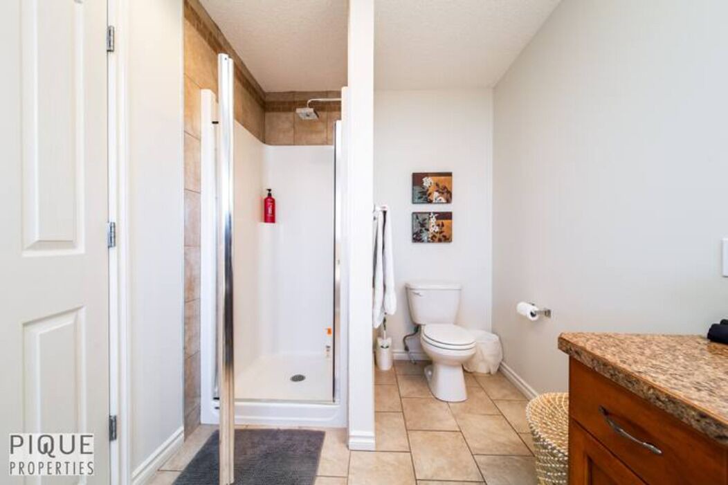 Photo of Bathroom in Jasper Place