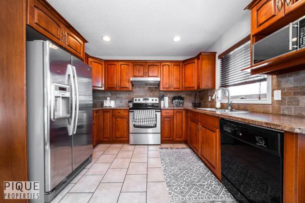 Photo of Kitchen in Jasper Place