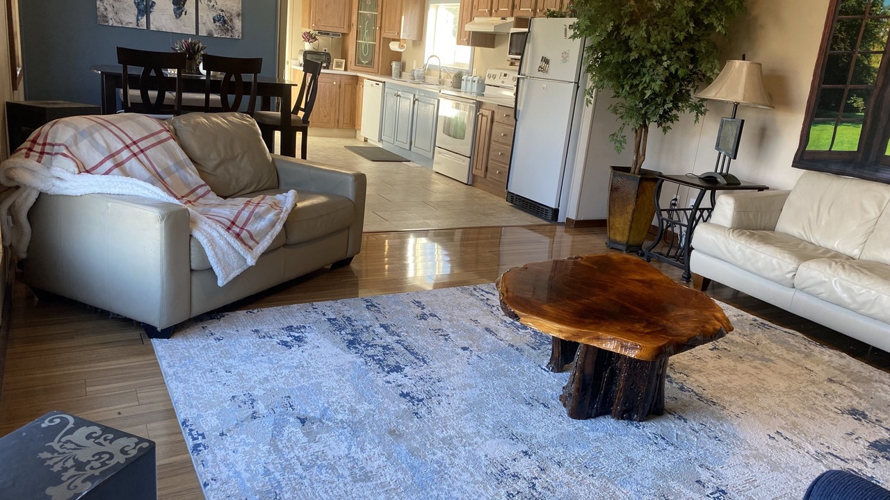 Photo of Livingroom in Lethbridge County