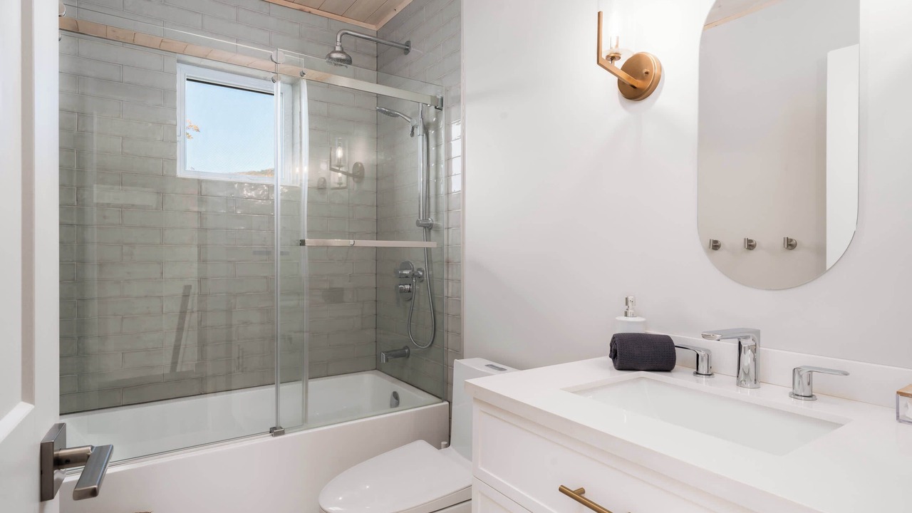 Photo of Bathroom in Val-des-Lacs