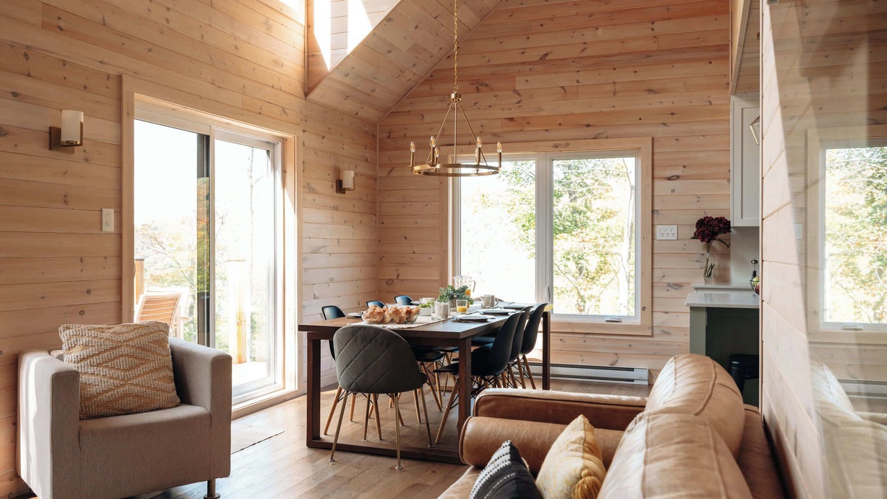 Photo of Livingroom in Val-des-Lacs