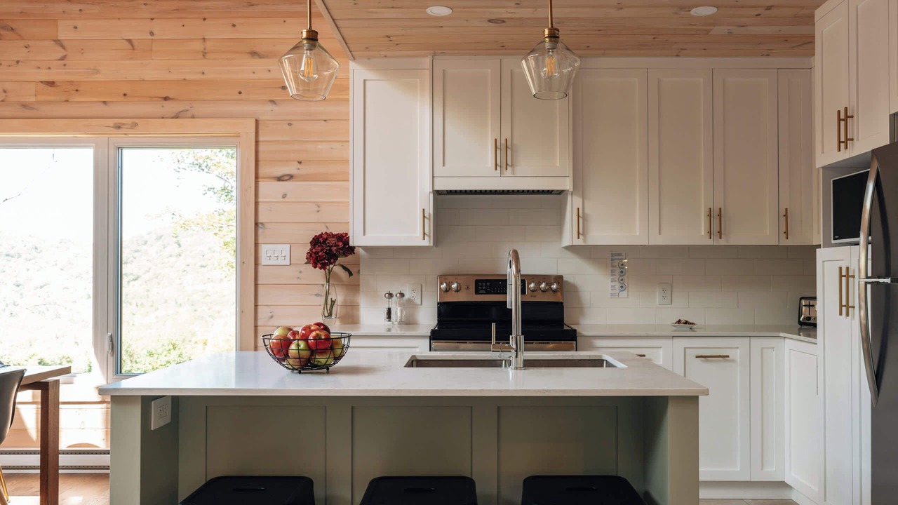 Photo of Kitchen in Val-des-Lacs