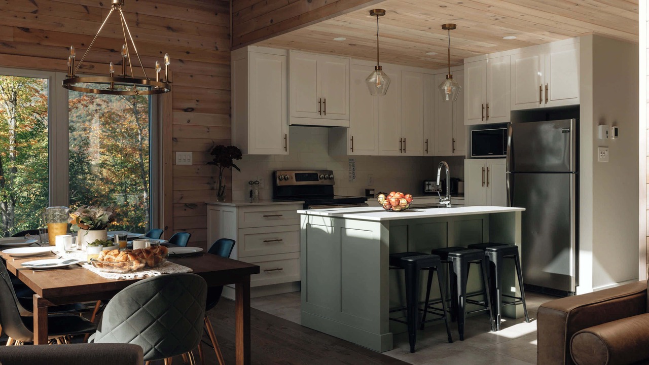 Photo of Kitchen in Val-des-Lacs