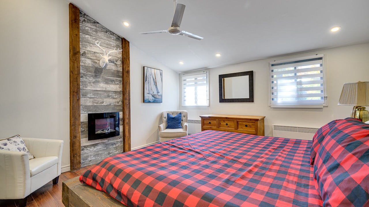 Photo of Bedroom in St-Adolphe-d'Howard