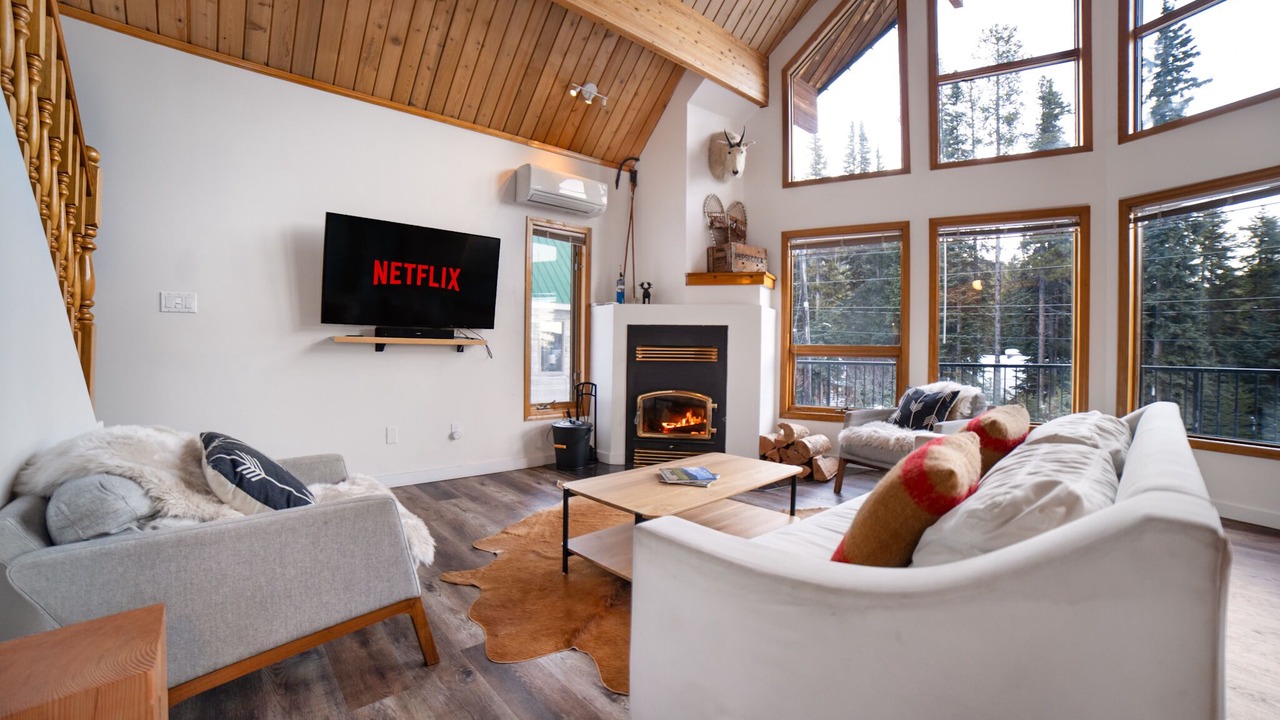 Photo of Livingroom in Okanagan-Similkameen