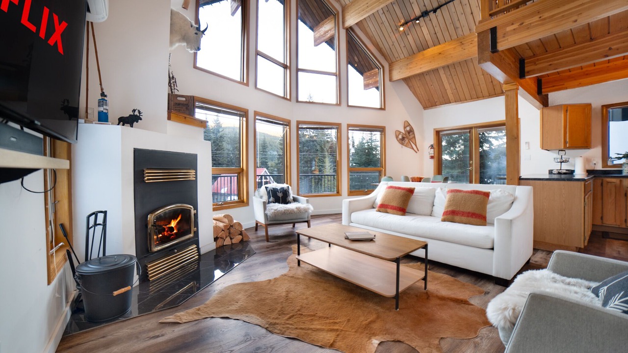 Photo of Livingroom in Okanagan-Similkameen