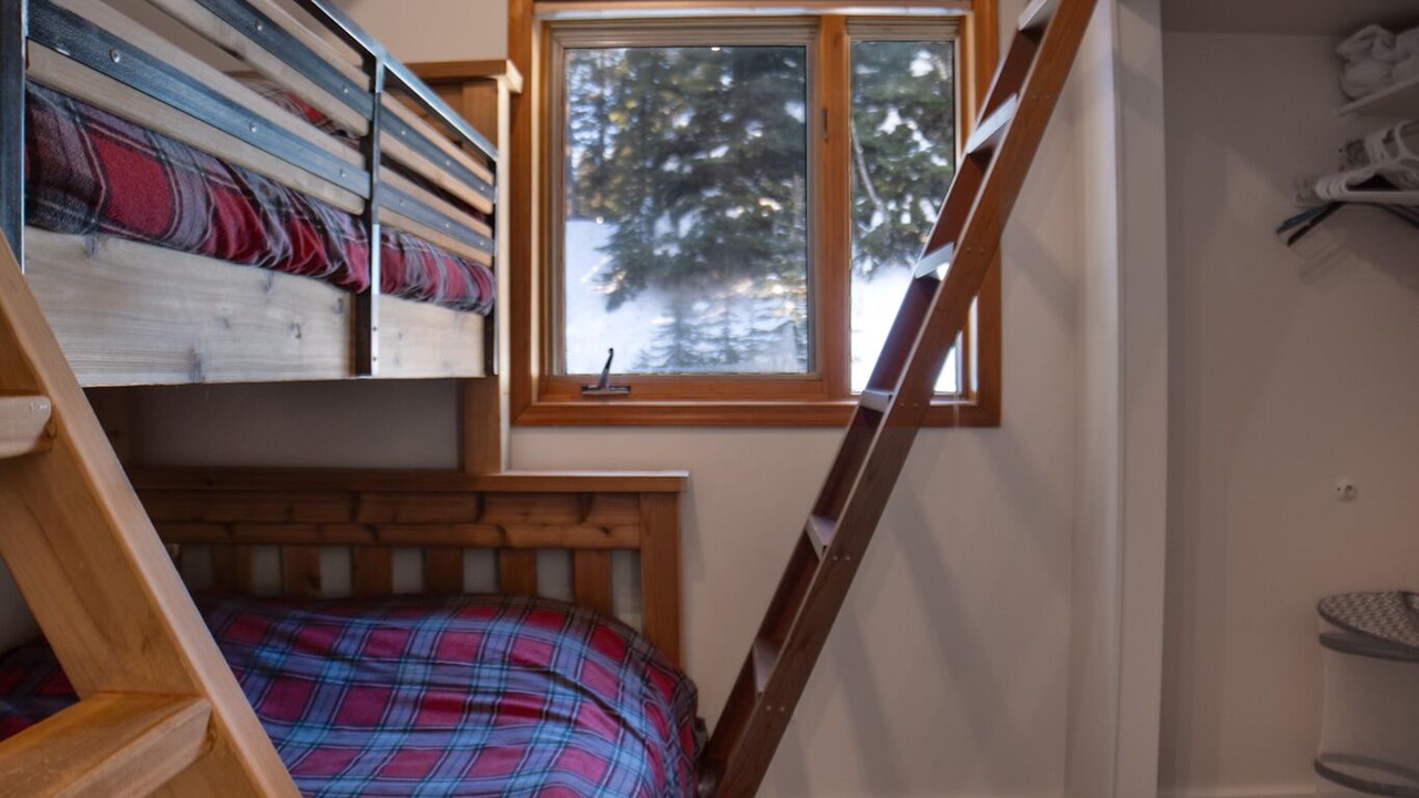 Photo of Bedroom in Okanagan-Similkameen