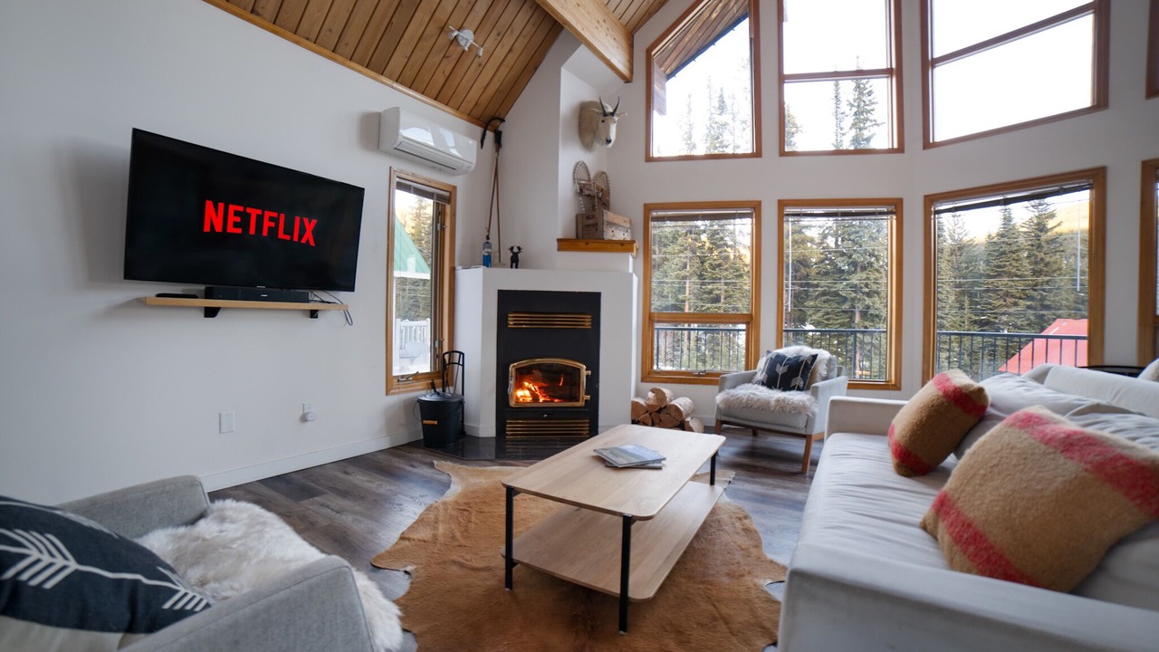 Photo of Livingroom in Okanagan-Similkameen