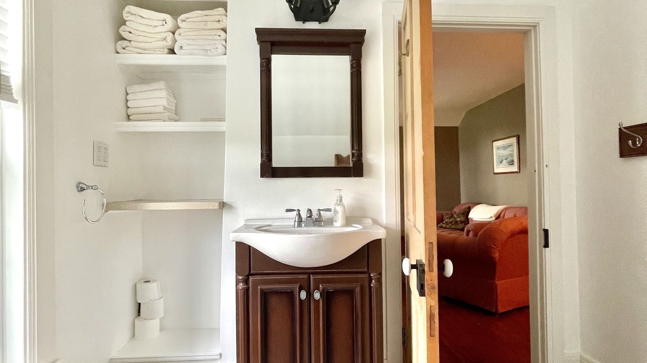 Photo of Bathroom in Duntroon