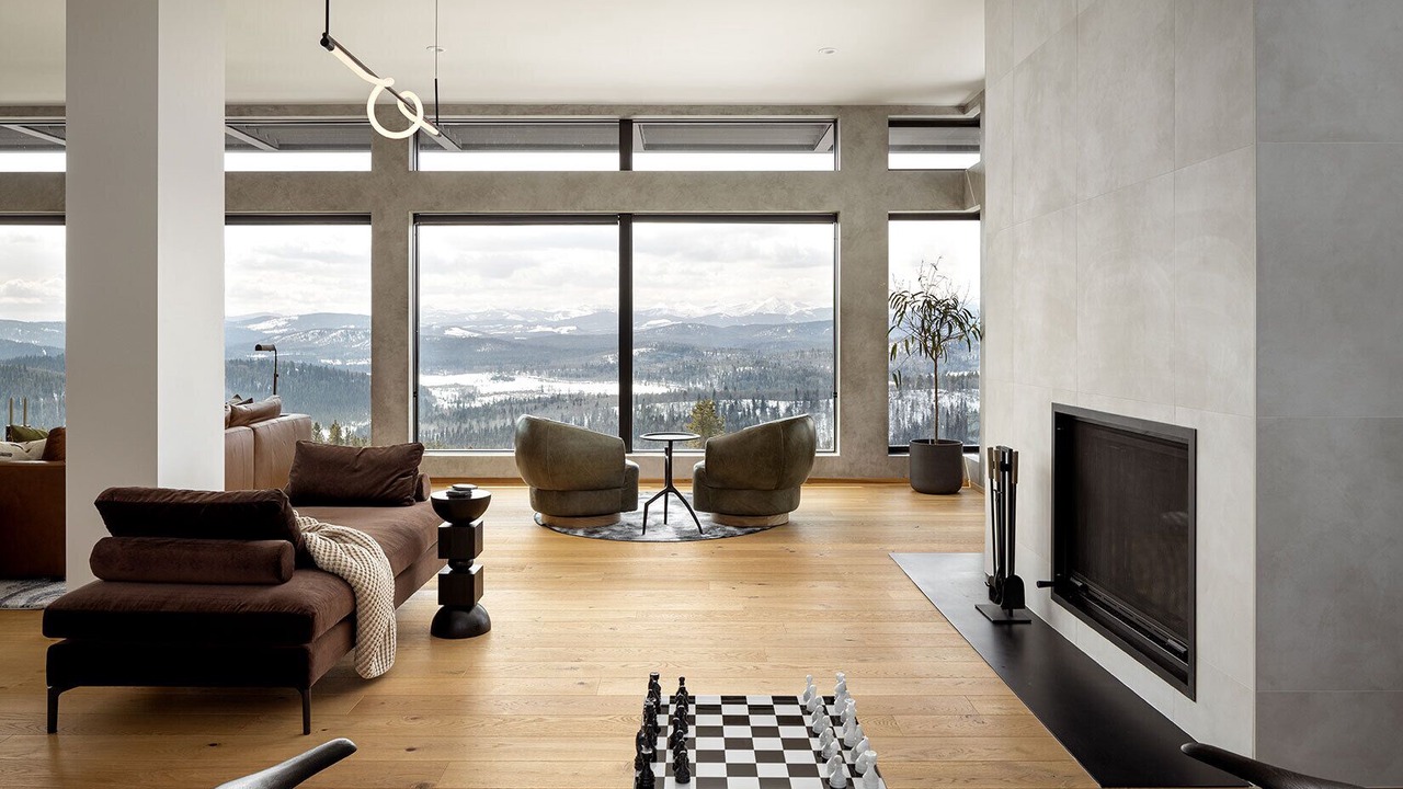 Photo of Livingroom in Bragg Creek