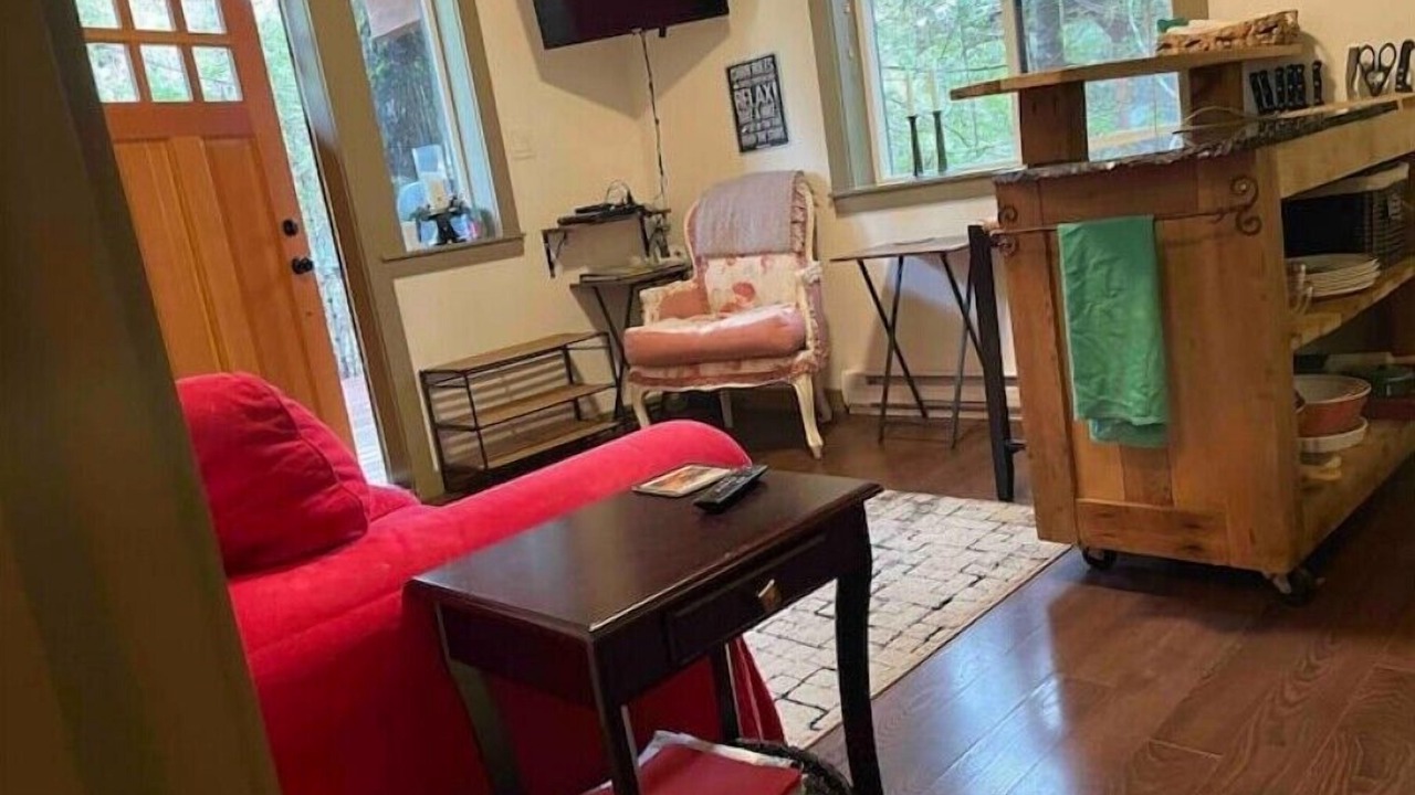 Photo of Livingroom in Port Renfrew