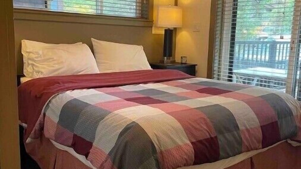 Photo of Bedroom in Port Renfrew