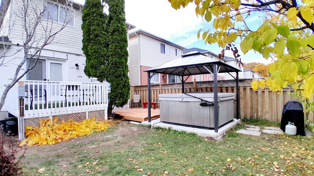 Photo of Patio Balcony in Orillia