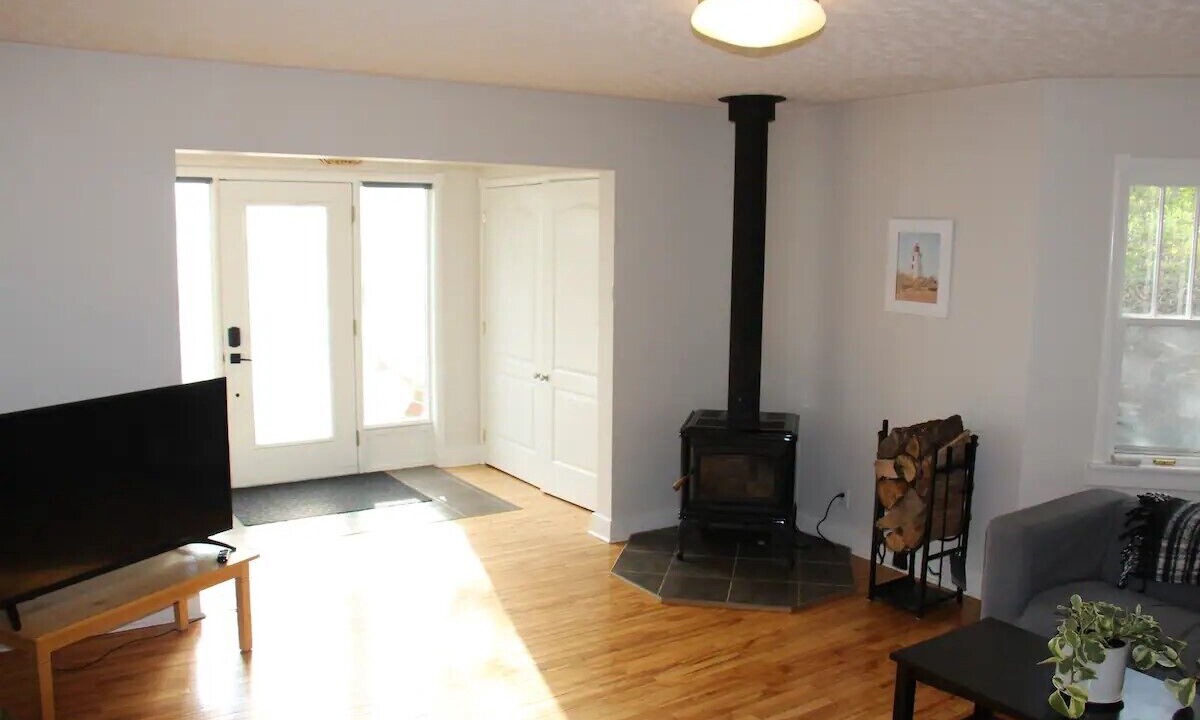 Photo of Livingroom in Bedford