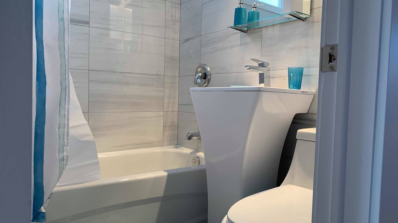 Photo of Bathroom in Nouveau-Rosemont