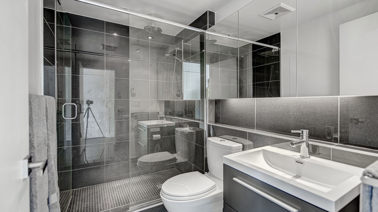 Photo of Bathroom in Griffintown