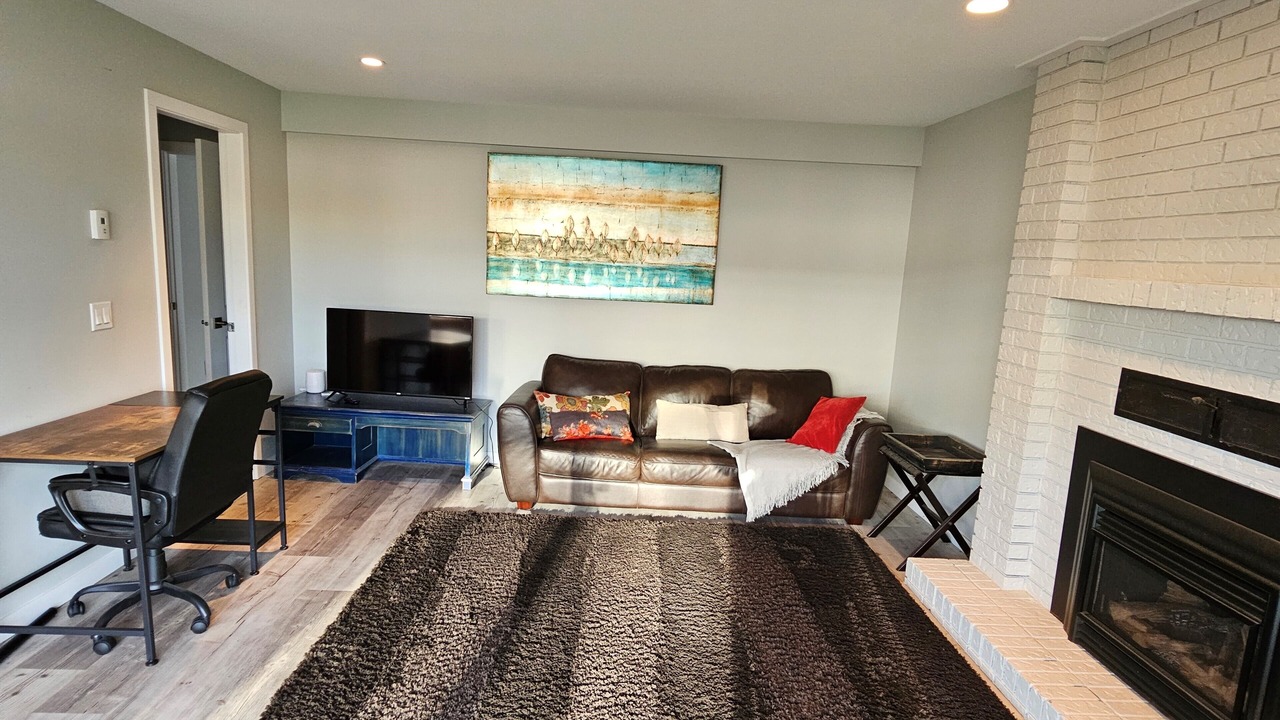 Photo of Bedroom in Metro Vancouver Regional District