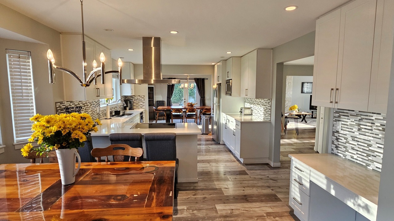 Photo of Bedroom in Metro Vancouver Regional District