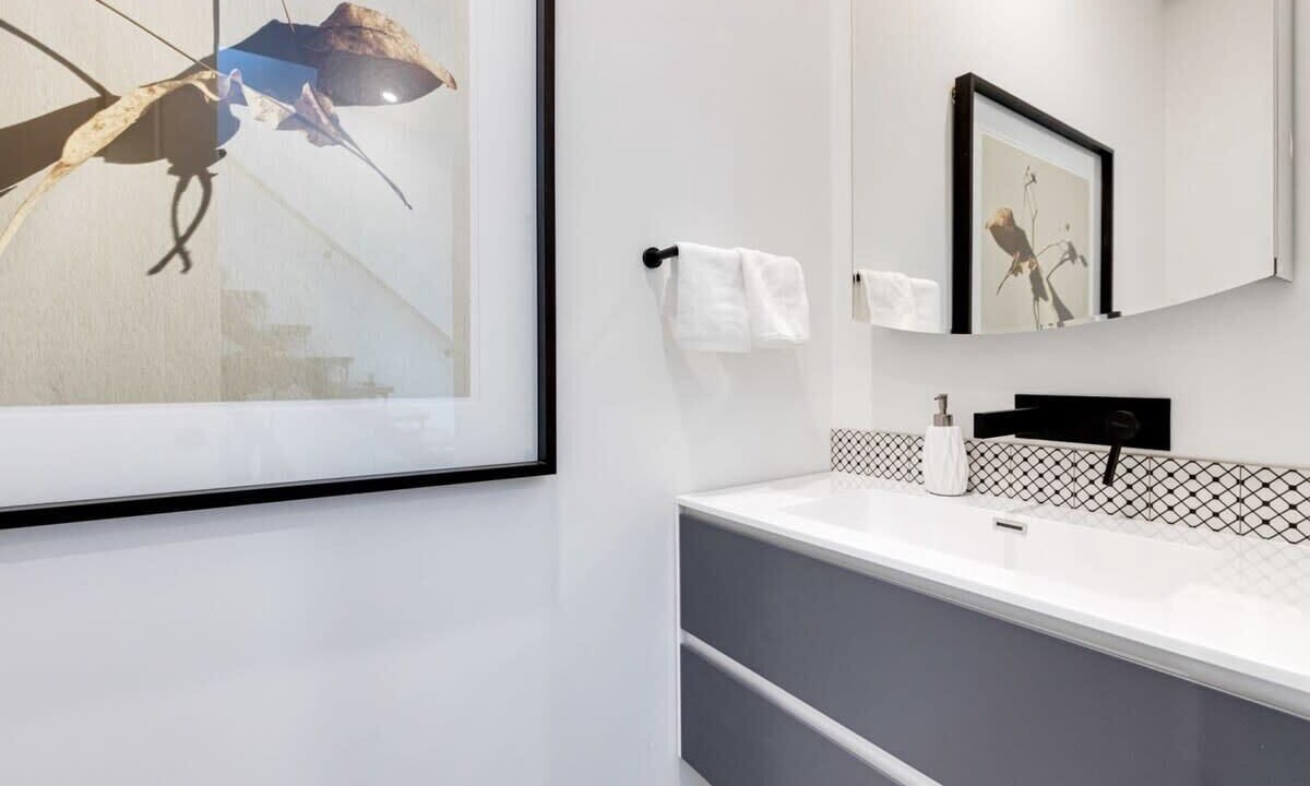 Photo of Bathroom in Plateau Mont Royal